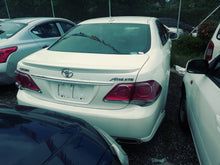 Load image into Gallery viewer, Toyota Crown (2013)